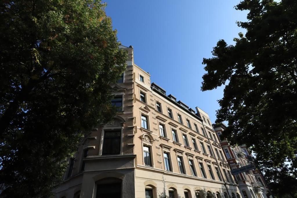 Apartment Charmante Altbauwohnung - Ueber Den Daechern Kassberg