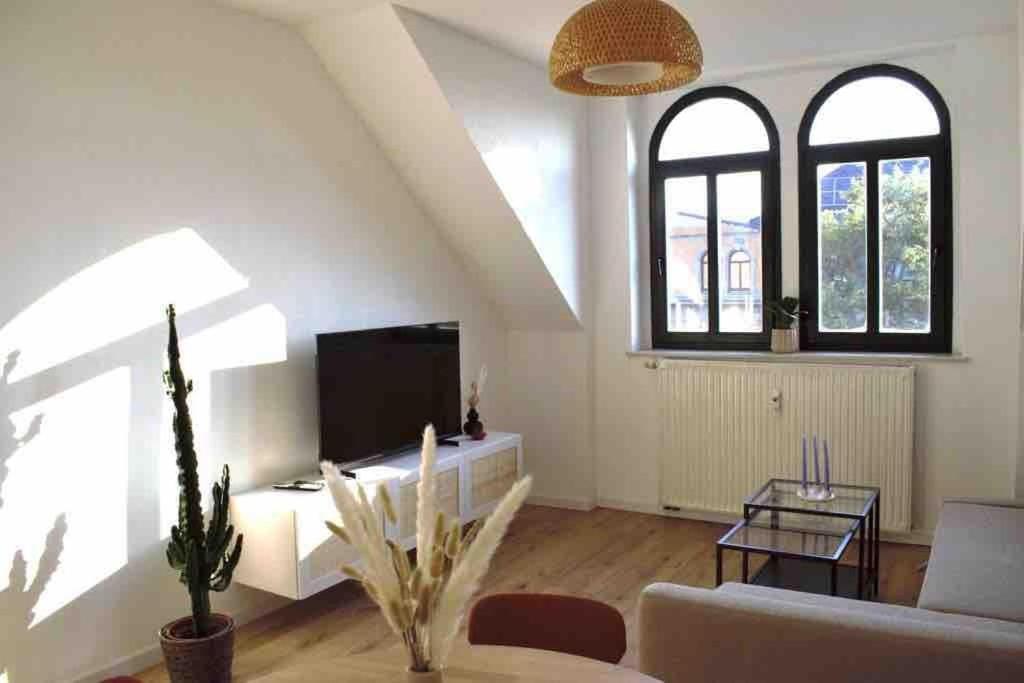Charmante Altbauwohnung - Ueber Den Daechern Kassberg *